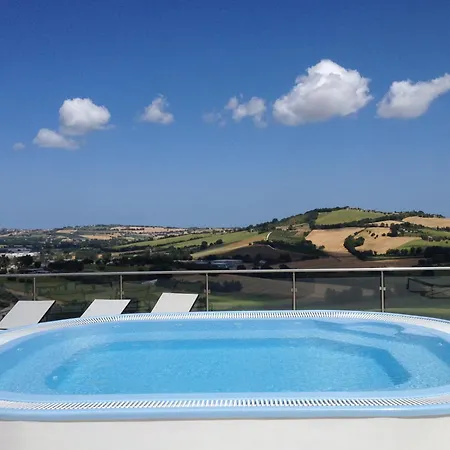 Casa di campagna Belvedere Degli Ulivi Osimo